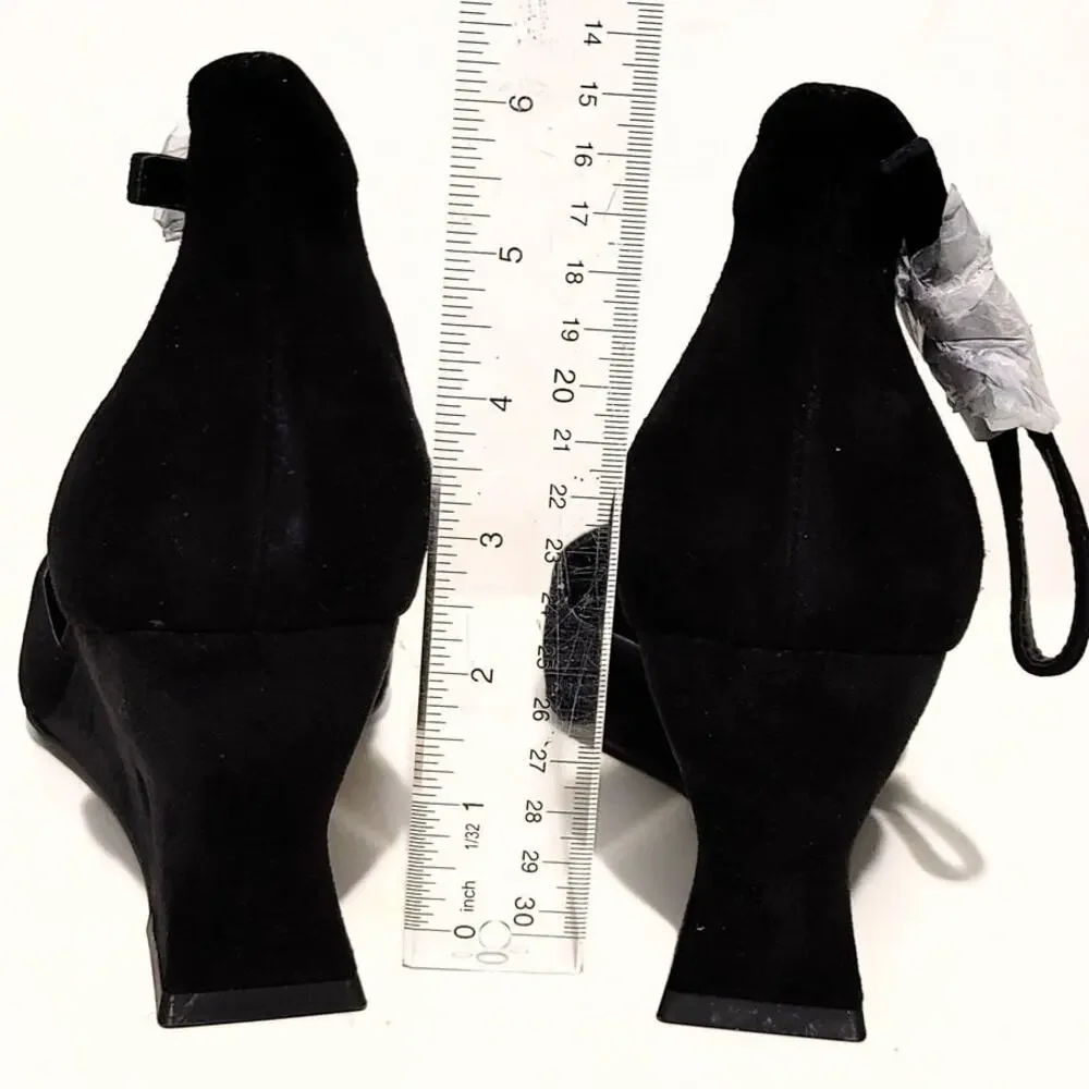 Aerosoles Isra Wedge Pumps Almond Toe Ankle Strap Black Suede Womens US 10M NEW